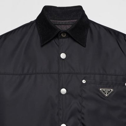 【お洒落度UP】PRADA リナイロン 長袖シャツ 胸ポケット付き ロゴデザイン