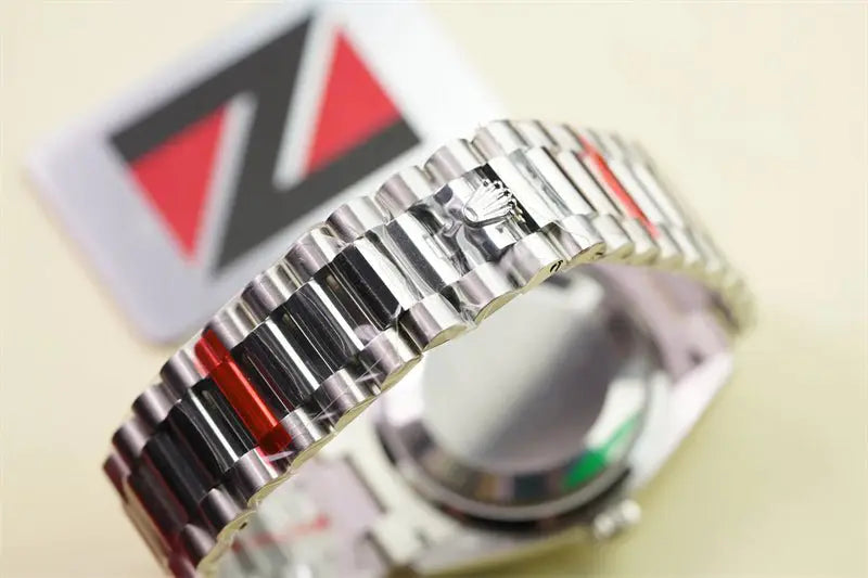 ロレックス デイデイト 118239 チェリー文字盤