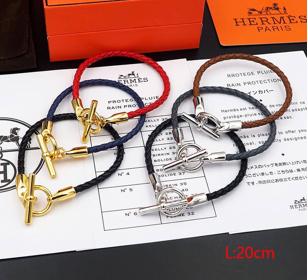 エルメスのロゴ入りブレスレットの偽物