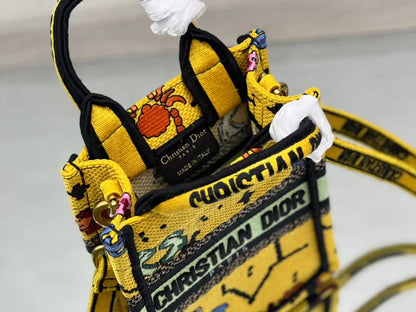 クリスチャン・ディオール ミニブックトート フォンバッグ