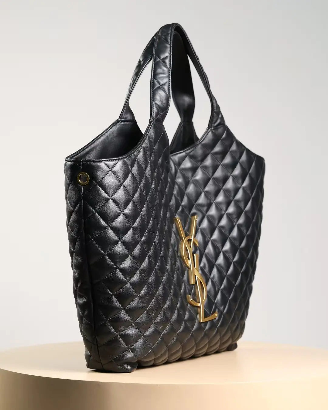 サンローラン ラムスキン キルティング マキシ イケア ショッピングトート ブラック