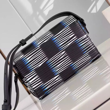 スティーマー ウェアラブルウォレット ブルームーン ダミエラッシュ エピ XL レザー M82819 – LW243