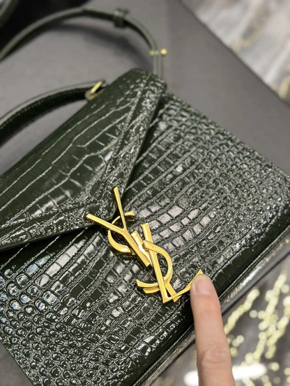 サンローラン カサンドラ