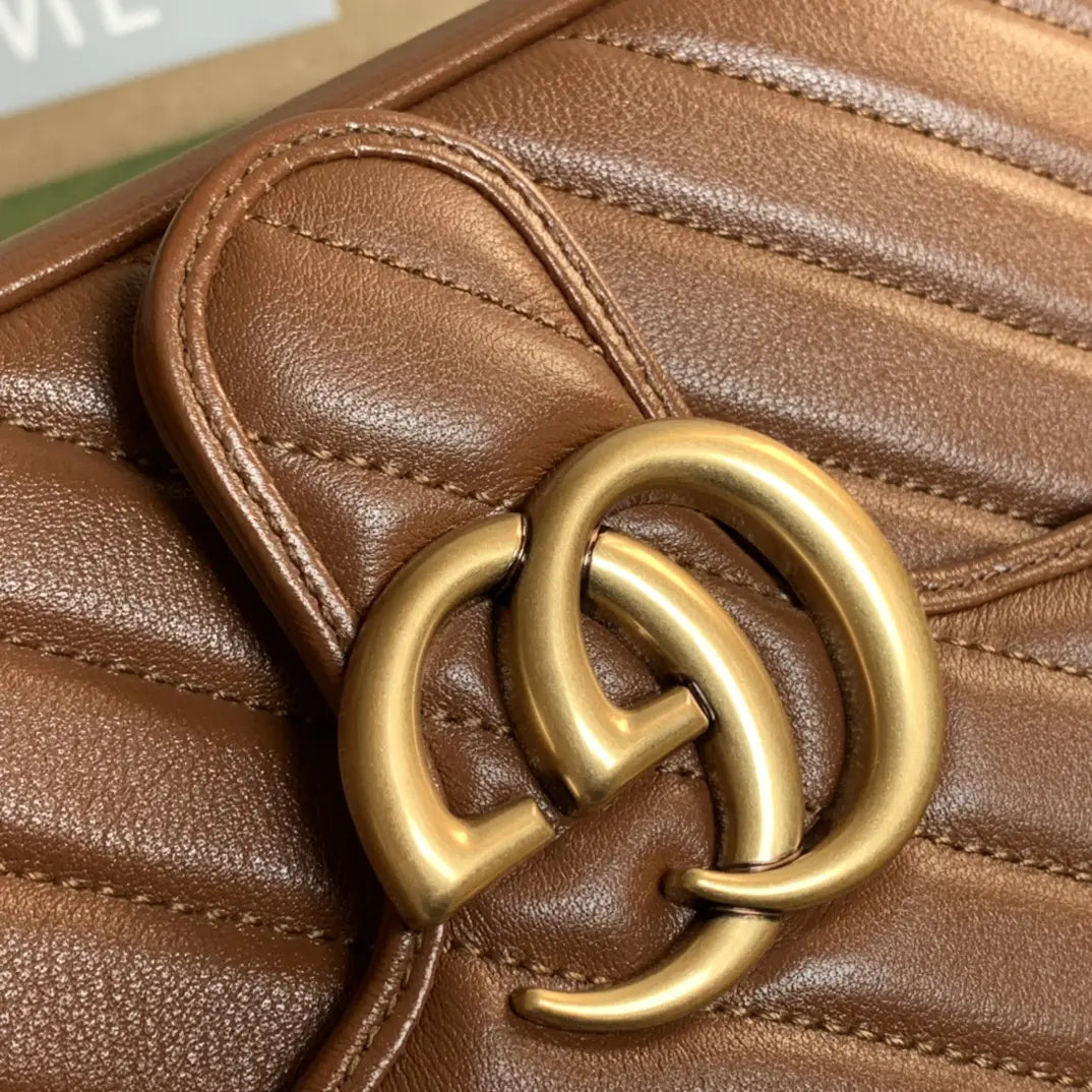 GGマーモント スモール キルティング ショルダーバッグ