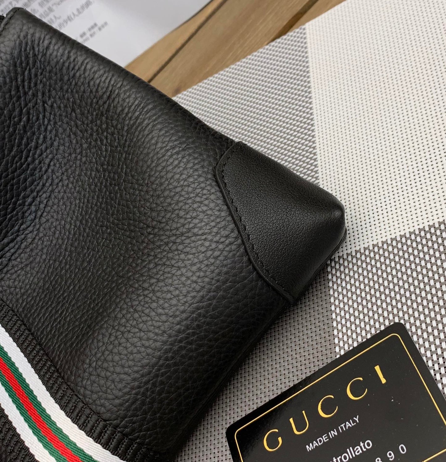 Gucci（グッチ）クラッチバッグ 28x18x3cm