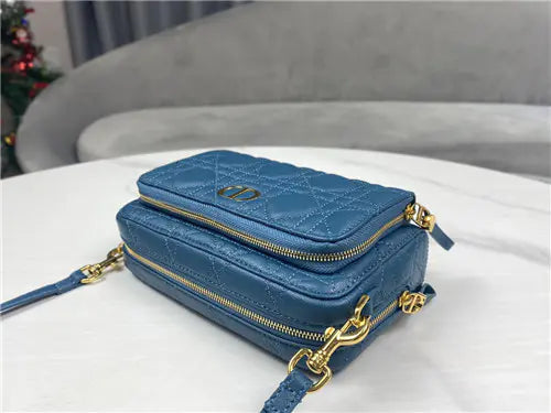 小さなディオール カロ クラッチ