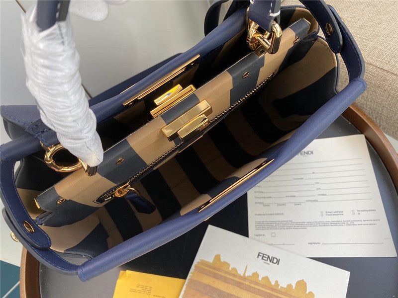 フェンディ ピーカブーバッグ ミディアムブルー