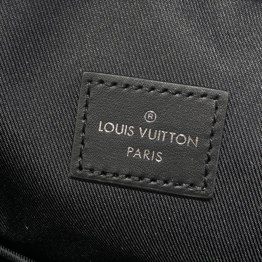LV レトロ メッセンジャーバッグ