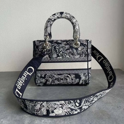 ディオール レディ ライト