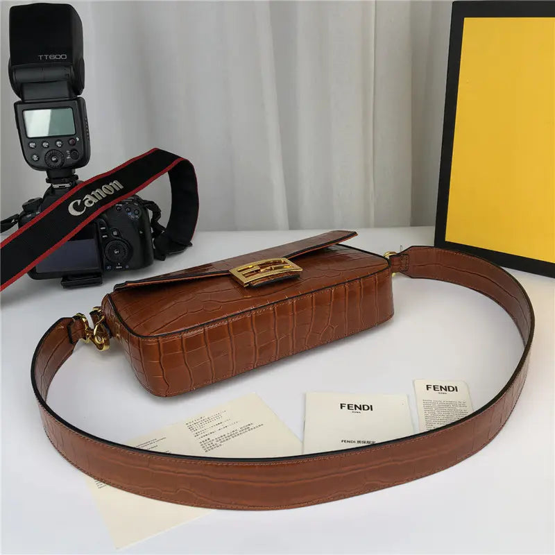 フェンディ クロコダイル バゲット