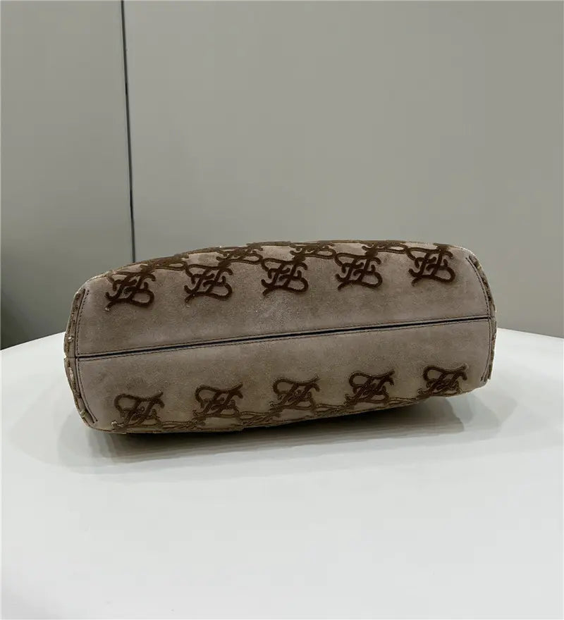 フェンディのファーストバッグ