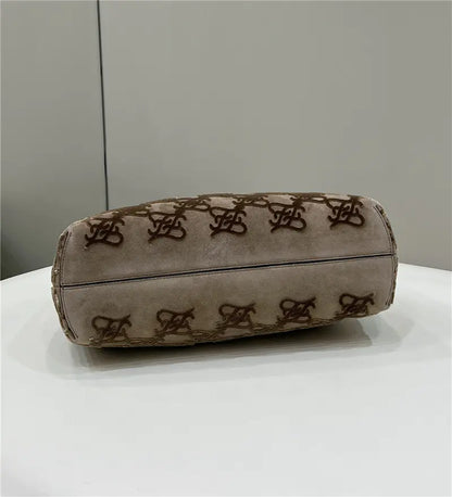 フェンディのファーストバッグ