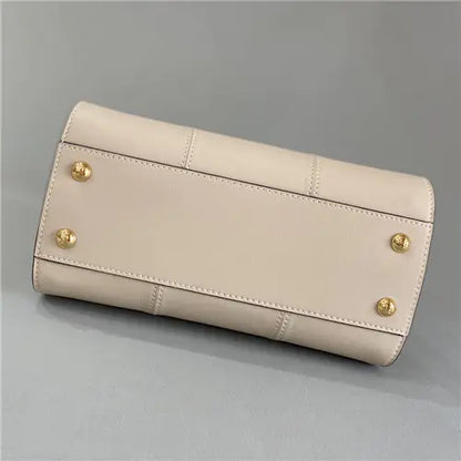 フェンディ ピーカブー ミニバッグ