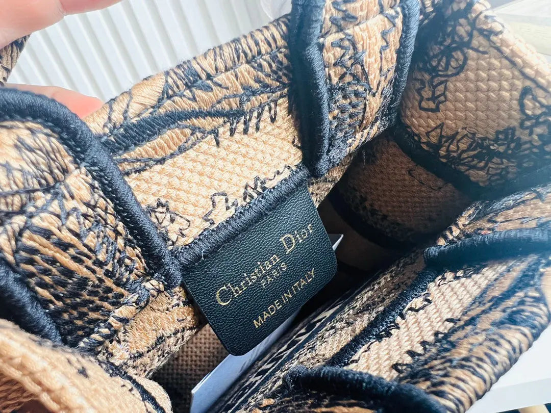 クリスチャン・ディオール ミニブックトート フォンバッグ