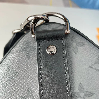 ルイ・ヴィトン M46655 キーポル・バンドリエール35