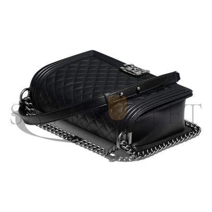 シャネル キャビア ミディアム カーフスキン キルティング ボーイ フラップ ブラック A67086 (25*15*9cm)