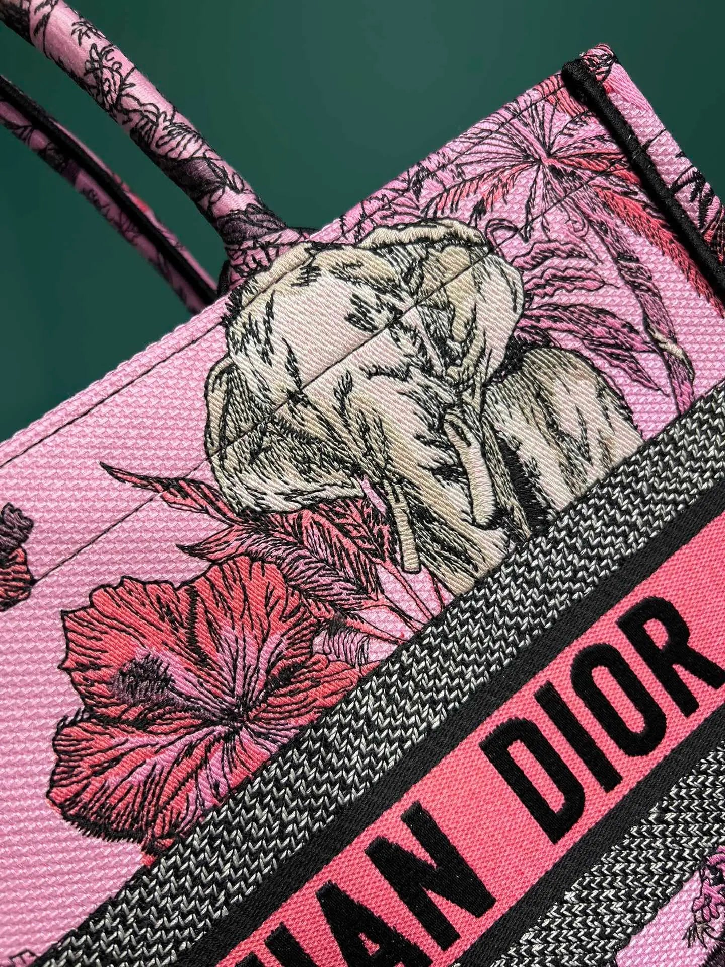 クリスチャン・ディオール ブックトートバッグ