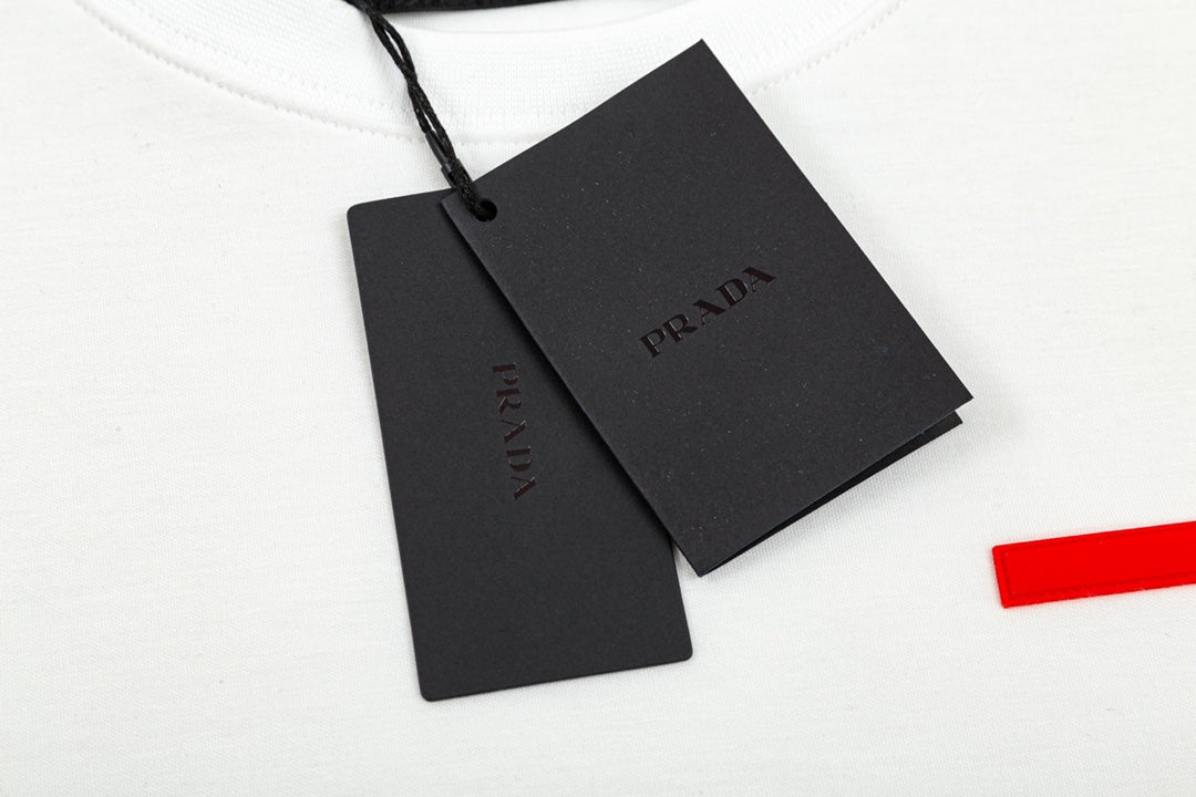 【PRADA公式旗艦店】好評に付き再入荷！！