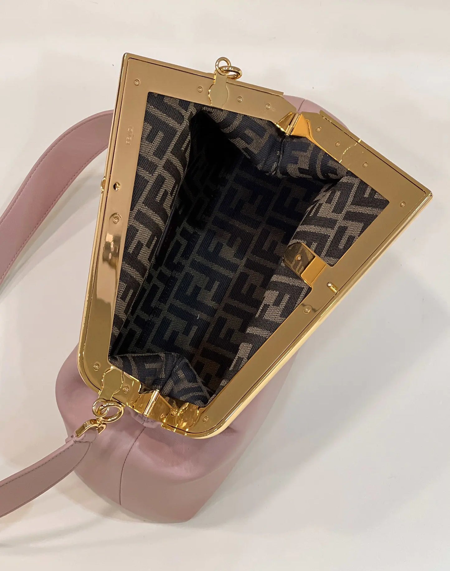 フェンディファースト