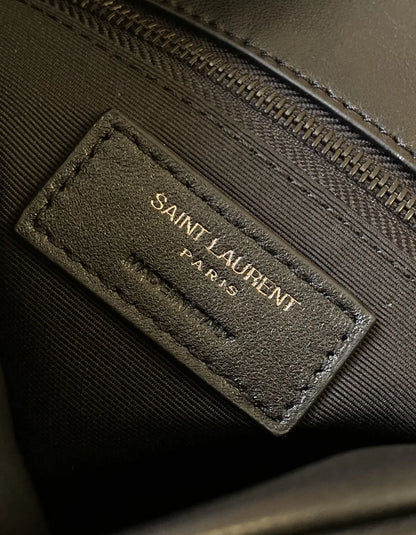 デニムとスムースレザーのパファーミディアムチェーンバッグ