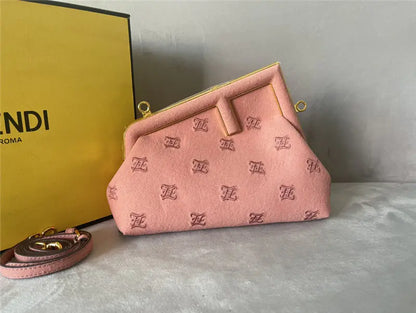 フェンディ ファーストバッグ スモール