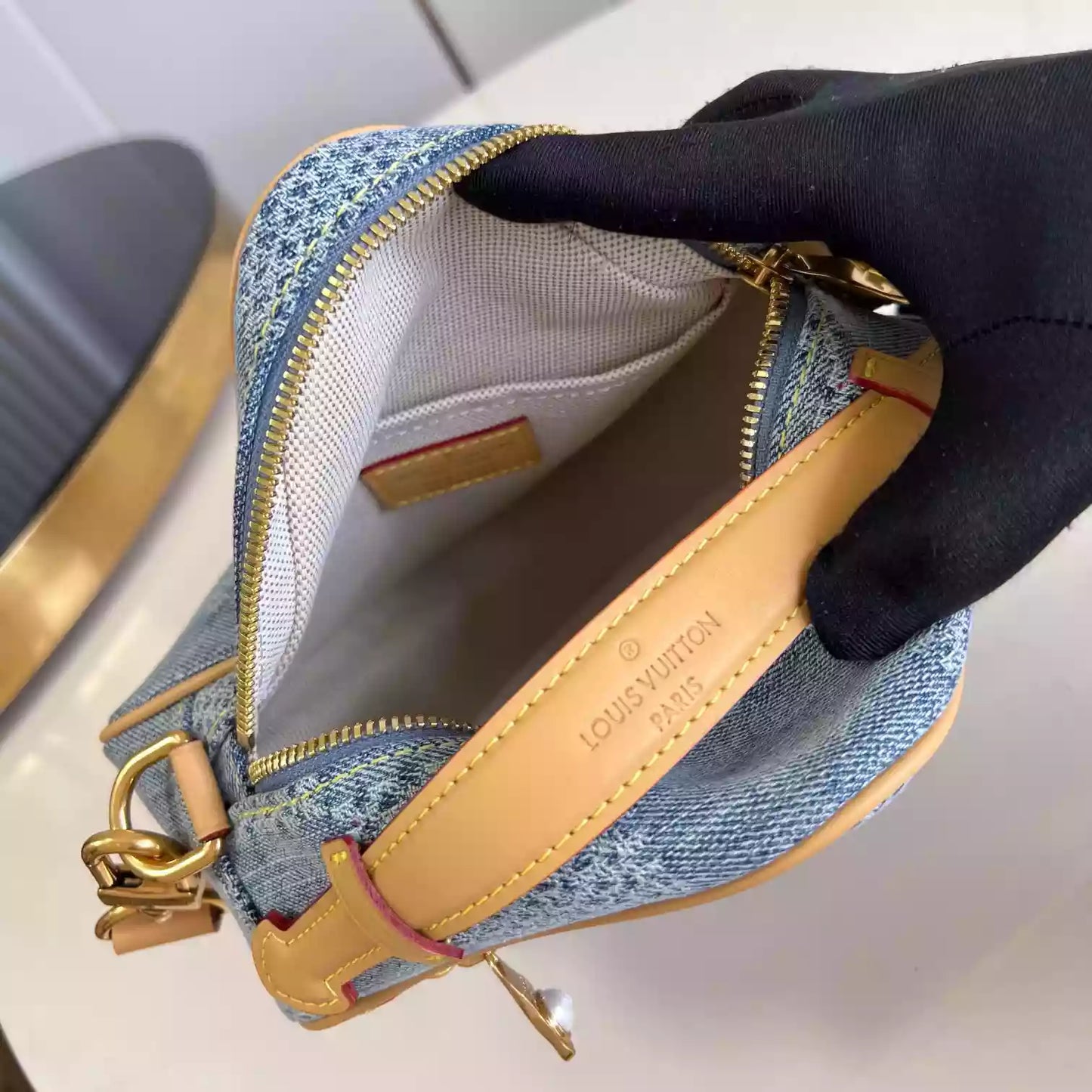 チェス メッセンジャー ブルー ダミエ デニム 3D キャンバス N40706 – LW444