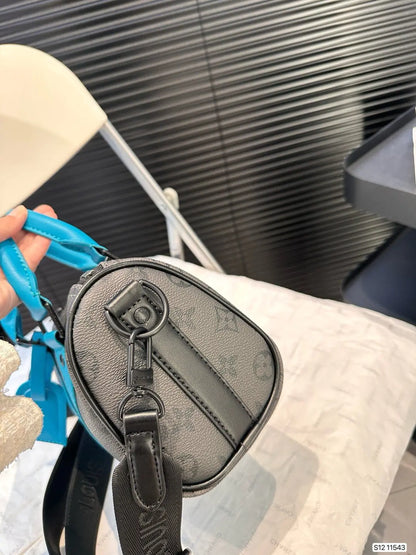 ルイ・ヴィトン M11645 キーポル・バンドリエール25