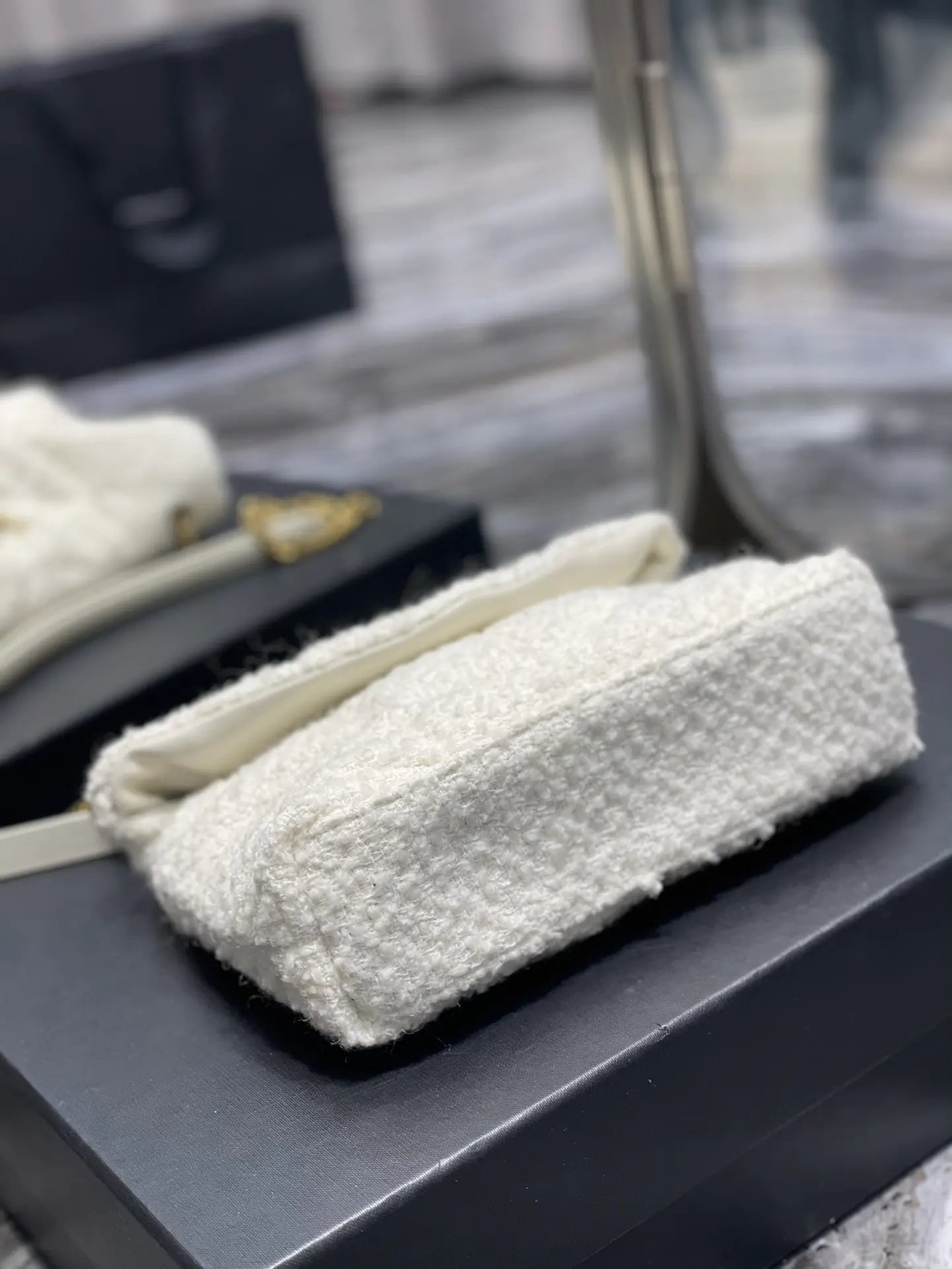 ジャージー素材のパファートイバッグ