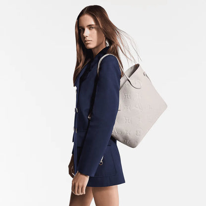 ルイ・ヴィトン M13758 ネヴァーフルMM