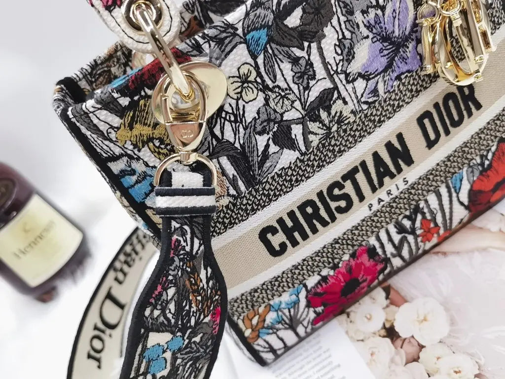 レディディオール