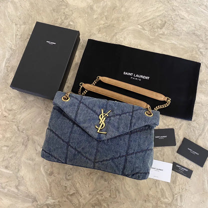 キルティングラムスキンのパファーミディアムバッグ