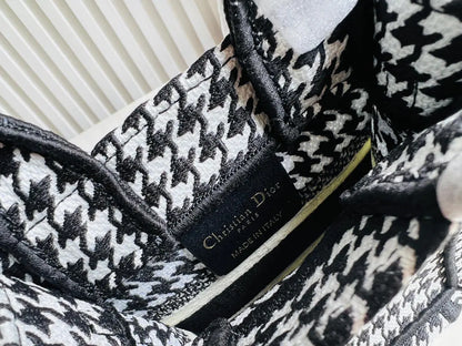 クリスチャン・ディオール ミニブックトート フォンバッグ