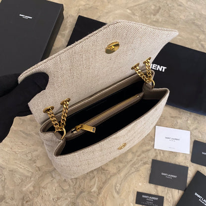 Y字キルティングレザーのルル スモールバッグ