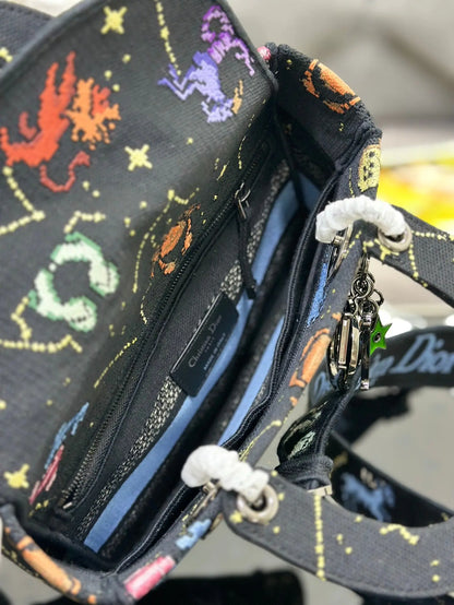 クリスチャン ディオール ミディアム レディ D ライト バッグ