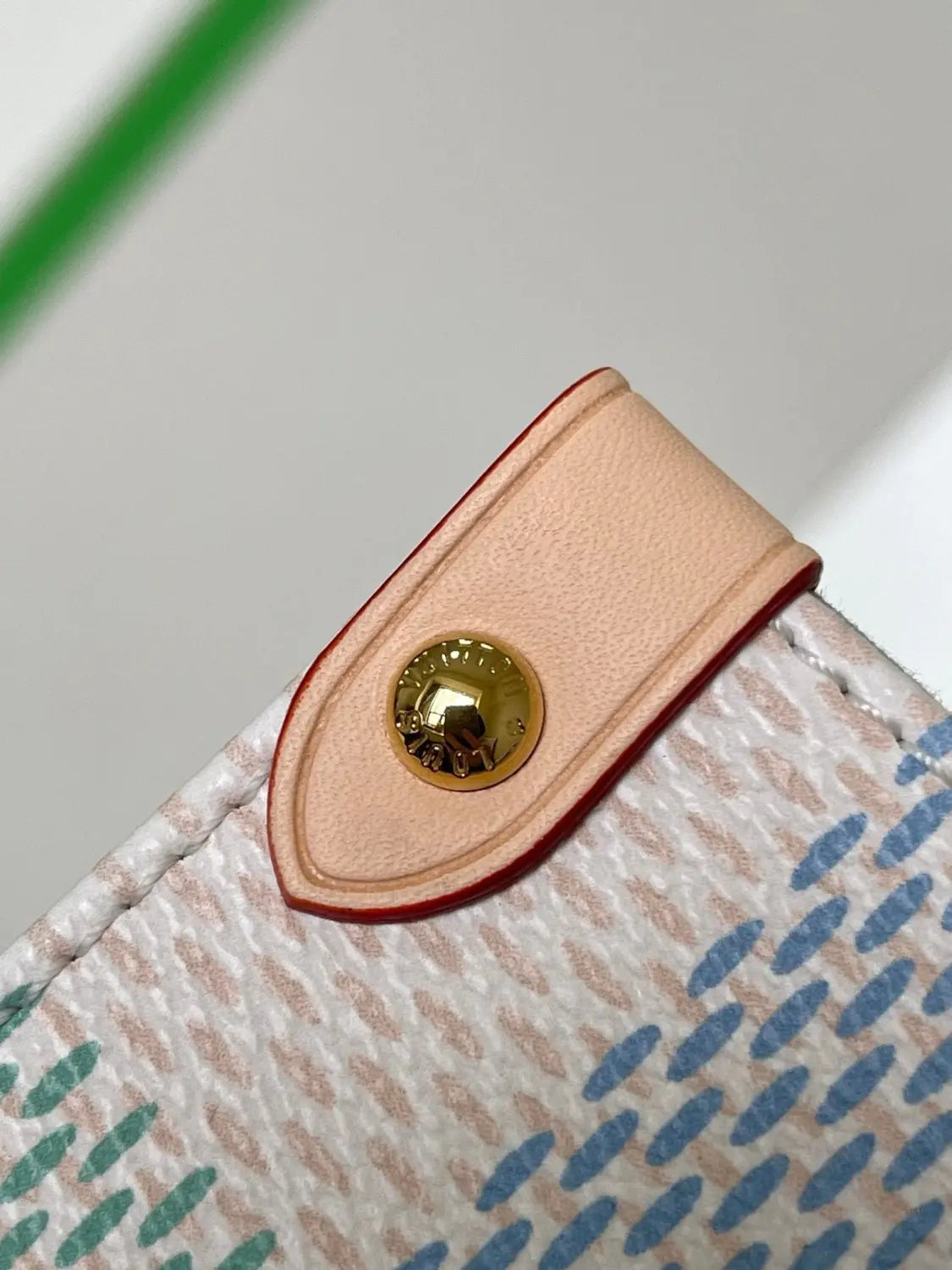 ルイ・ヴィトン N40518 オンザゴー MM