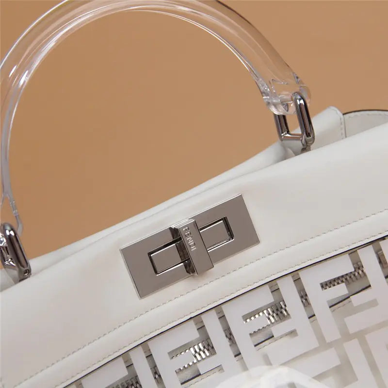 ピーカブー フェンディ