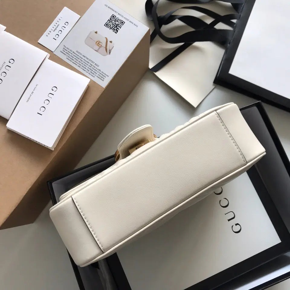 GGマーモント ミニキルティングショルダーバッグ