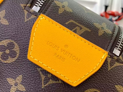 ルイ・ヴィトン ドップキット ボルネオイエロー モノグラム・マカサー キャンバス バッグ – LW145