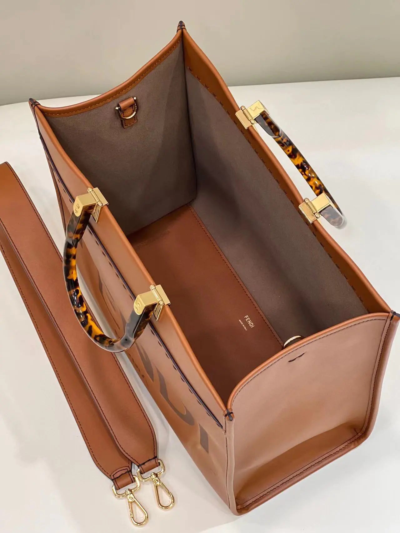 フェンディ サンシャイン