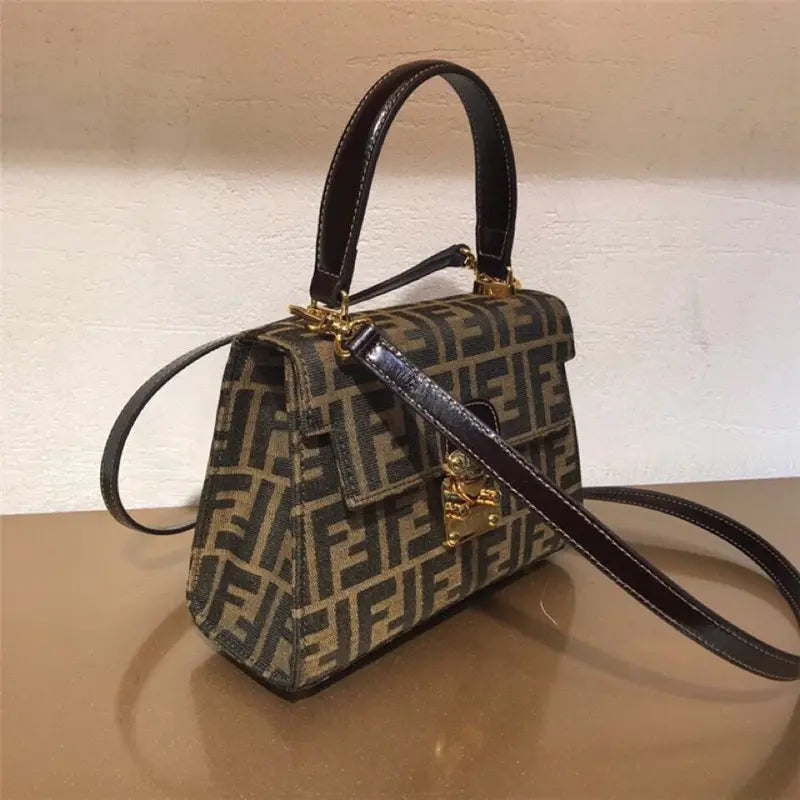 フェンディ ヴィンテージ ケリーバッグ