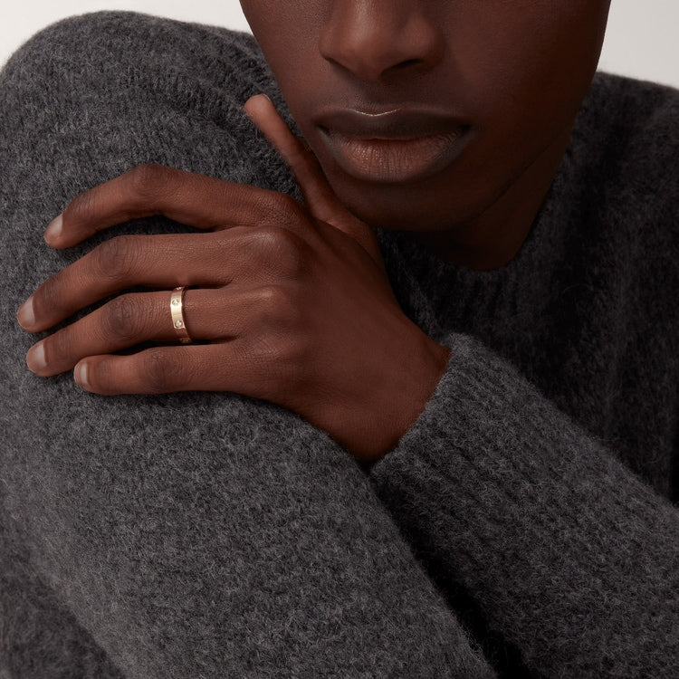 ラブウェディングバンド、8個のダイヤモンド