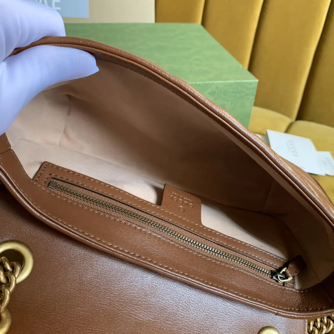 GGマーモント スモール キルティング ショルダーバッグ