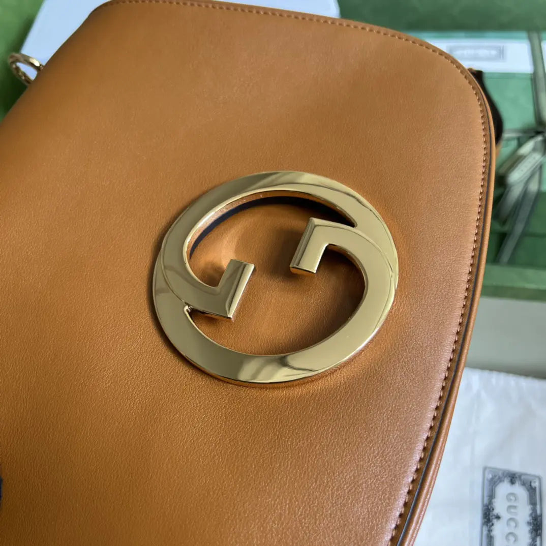 グッチ ブロンディ ミディアムバッグ