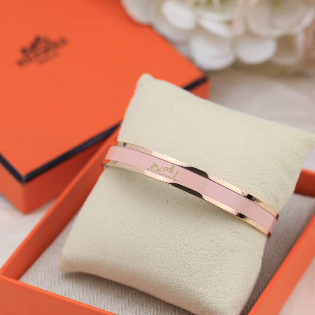 エルメスのクラシックブレスレットのおすすめ