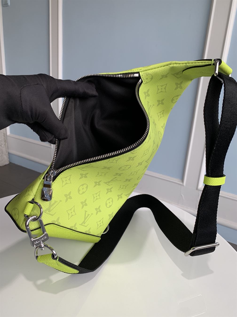 ルイ・ヴィトン デュオ・スリングバッグ タイガラマ – LVB061