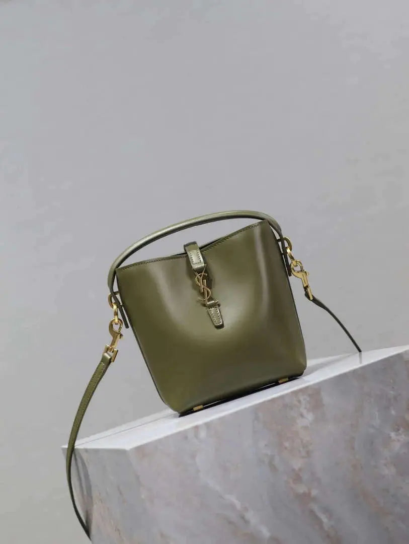 YSL 765870 LE 37 ミニ ラムスキンレザー グリーン