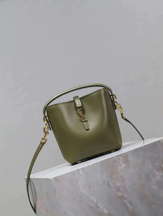 YSL 765870 LE 37 ミニ ラムスキンレザー グリーン