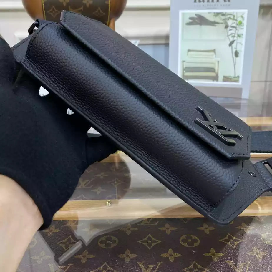 テイクオフ バムバッグ ブラック LV エアログラム M57081 – LW232