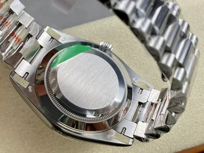 ロレックス デイデイト40 228239-0060