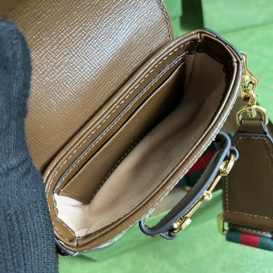 グッチ ホースビット 1955 ストラップウォレット